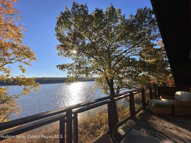 $1,019,000 | 54 Deak Lane, Saugerties, NY 12490