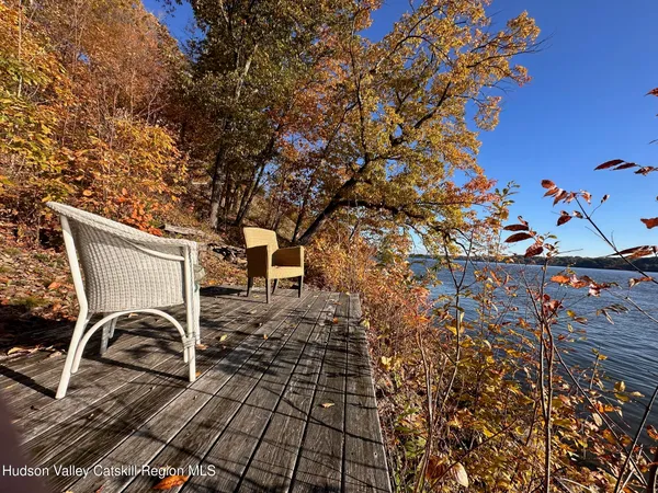 $975,000 | 54 Deak Lane, Saugerties, NY 12490