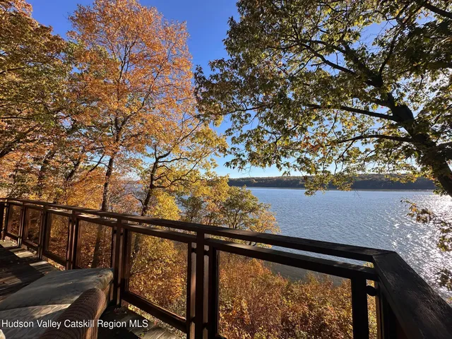 $1,019,000 | 54 Deak Lane, Saugerties, NY 12490