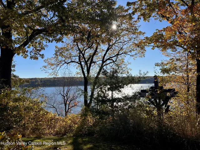 $1,019,000 | 54 Deak Lane, Saugerties, NY 12490