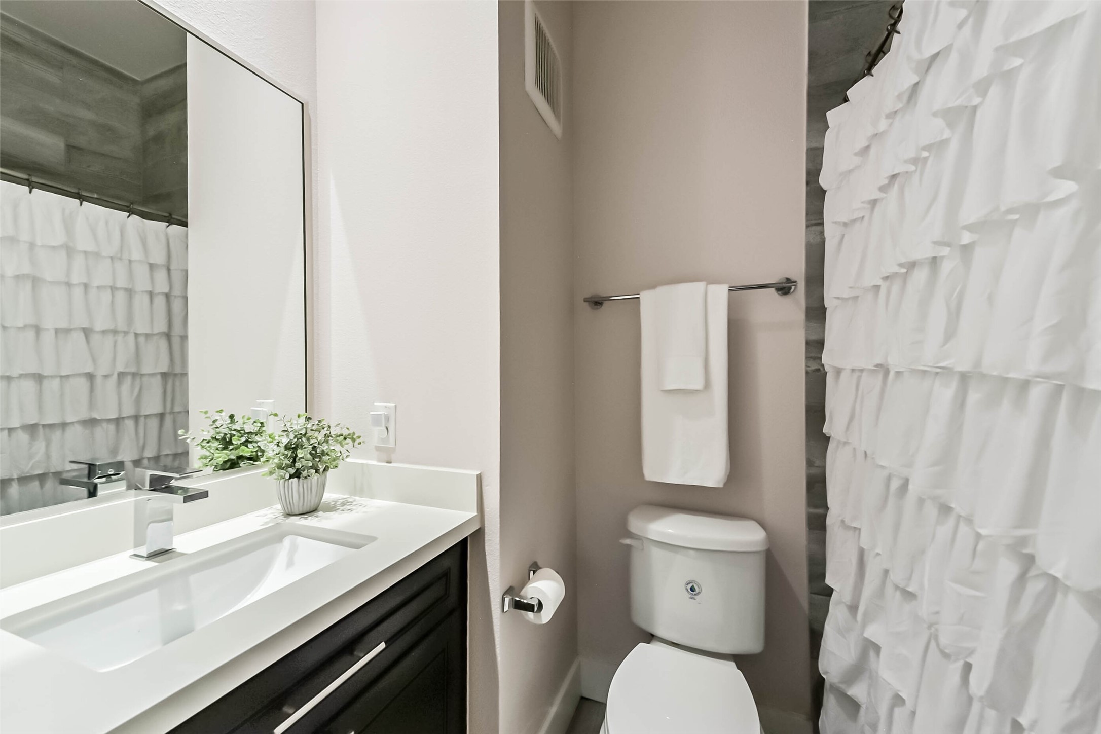 1306 Roberts Street Houston, TX 77003 - Photo 25 of 37
