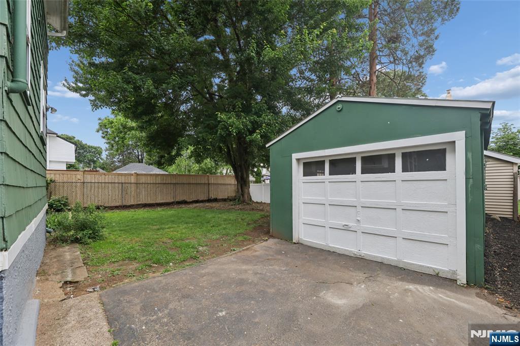 42 Walnut Street Rutherford, NJ 07070 - Photo 29 of 39
