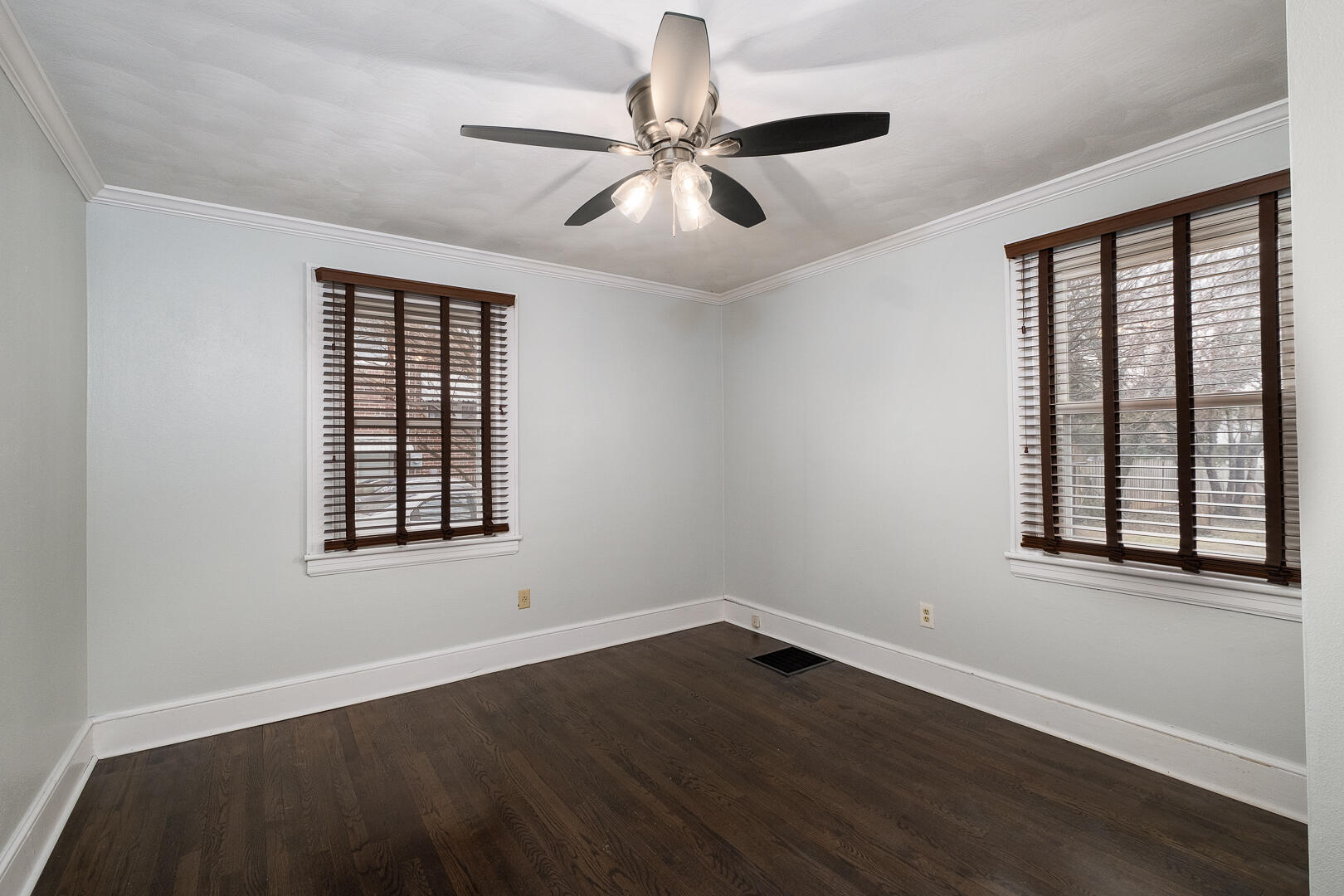 335 Fugate Road Northeast Roanoke, VA 24012 - Photo 17 of 34 335 Fugate Rd NE-17