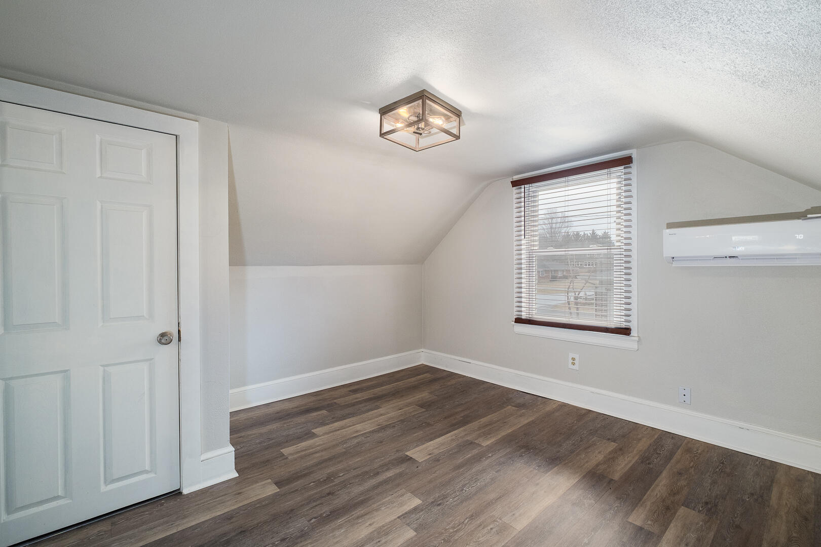 335 Fugate Road Northeast Roanoke, VA 24012 - Photo 23 of 34 335 Fugate Rd NE-23