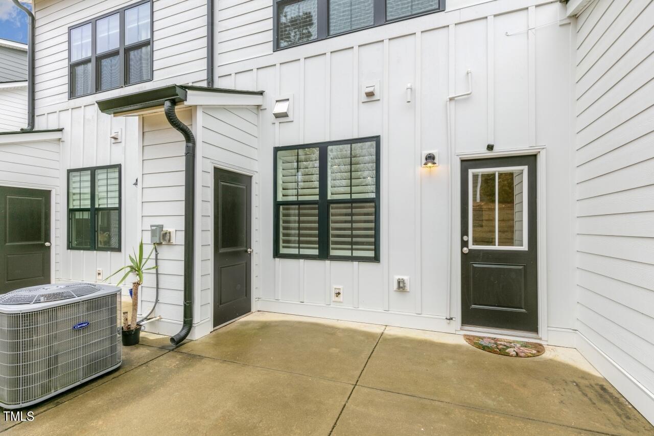6810 Milligan Way, Unit 102 Raleigh, NC 27613 - Photo 24 of 26 patio