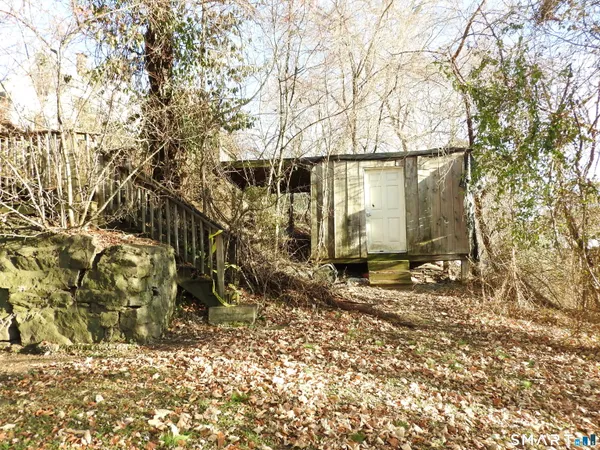 $59,000 | 11 Division Street, Norwich, CT 06360