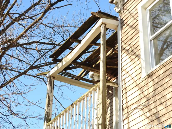 $59,000 | 11 Division Street, Norwich, CT 06360