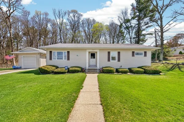 $475,000 | 4 Edward Street, Webster, MA 01570