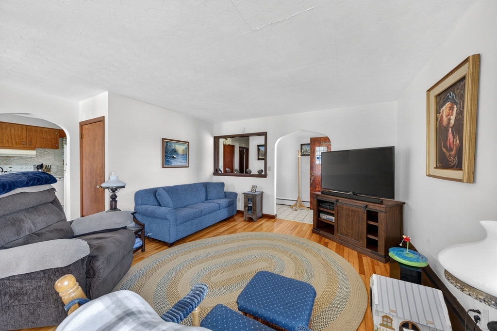 4 Edward Street Webster, MA 01570 - Photo 11 of 42