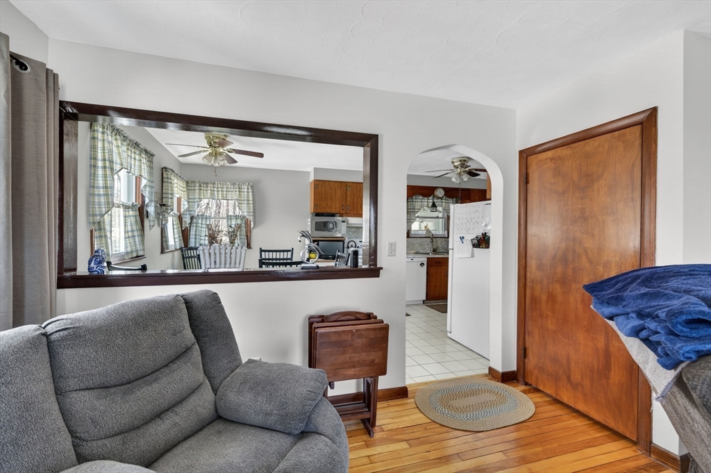 4 Edward Street Webster, MA 01570 - Photo 12 of 42