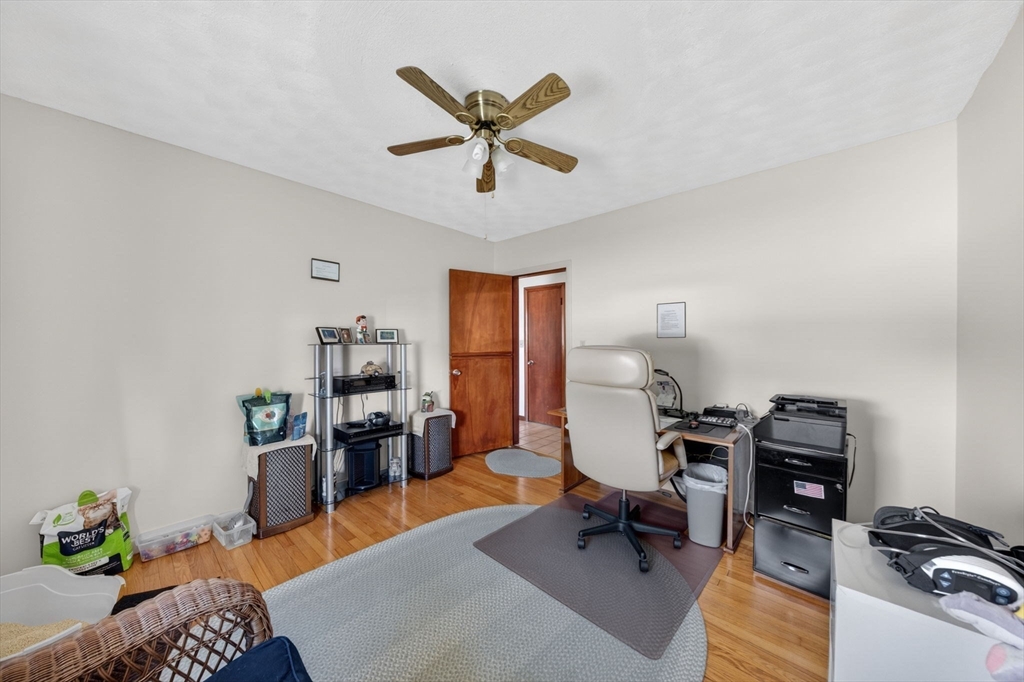 4 Edward Street Webster, MA 01570 - Photo 18 of 42