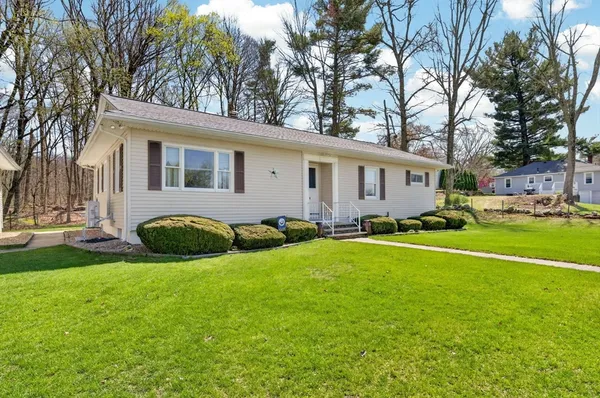 $475,000 | 4 Edward Street, Webster, MA 01570