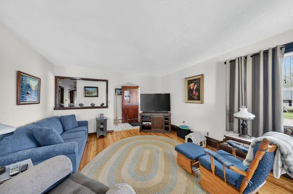 $475,000 | 4 Edward Street, Webster, MA 01570