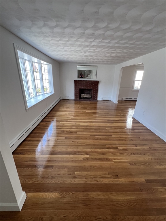 37 Clinton Road Melrose, MA 02176 - Photo 2 of 6 Gallery Image 2