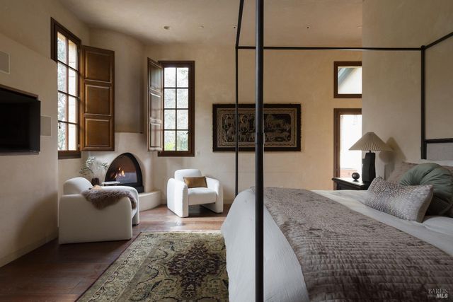 $8,200,000 | 18455 Half Moon Street, Sonoma, CA 95476