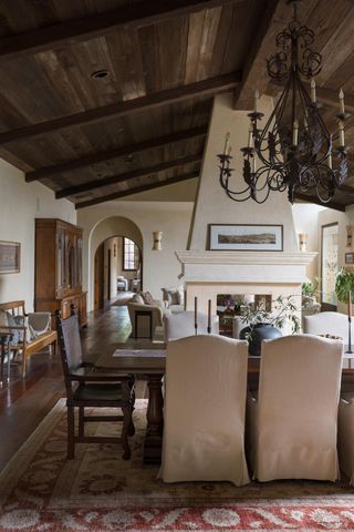 $8,200,000 | 18455 Half Moon Street, Sonoma, CA 95476