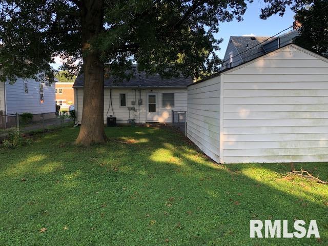 2061 North 8th Street Springfield, IL 62702 - Photo 22 of 24