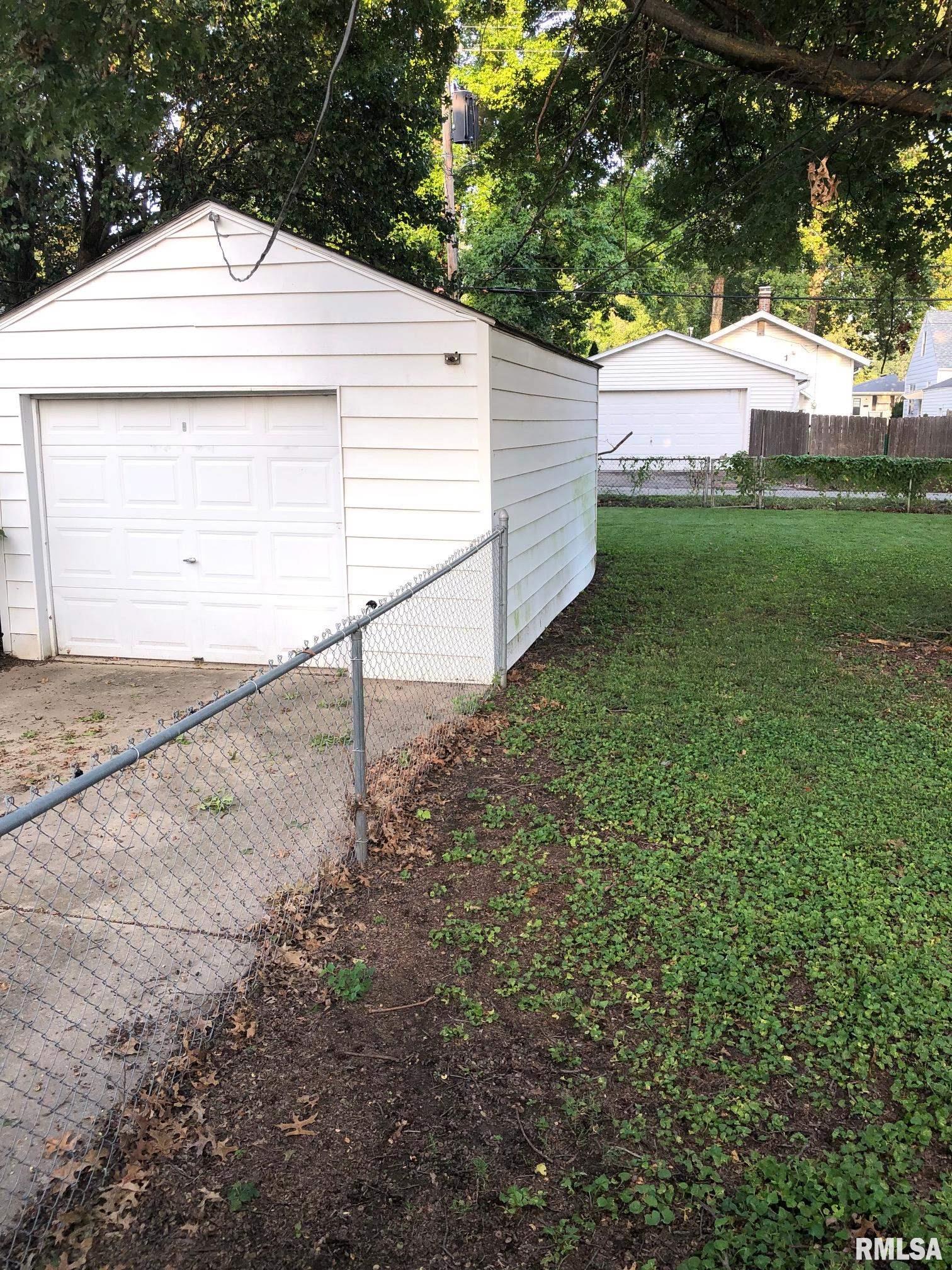 2061 North 8th Street Springfield, IL 62702 - Photo 23 of 24