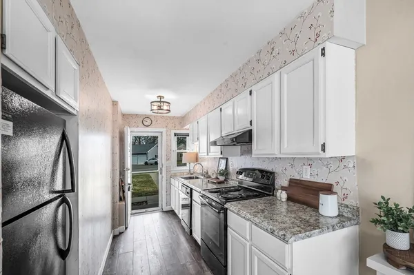 $175,000 | 156 Horseshoe Drive, Unit 156, Chicopee, MA 01022