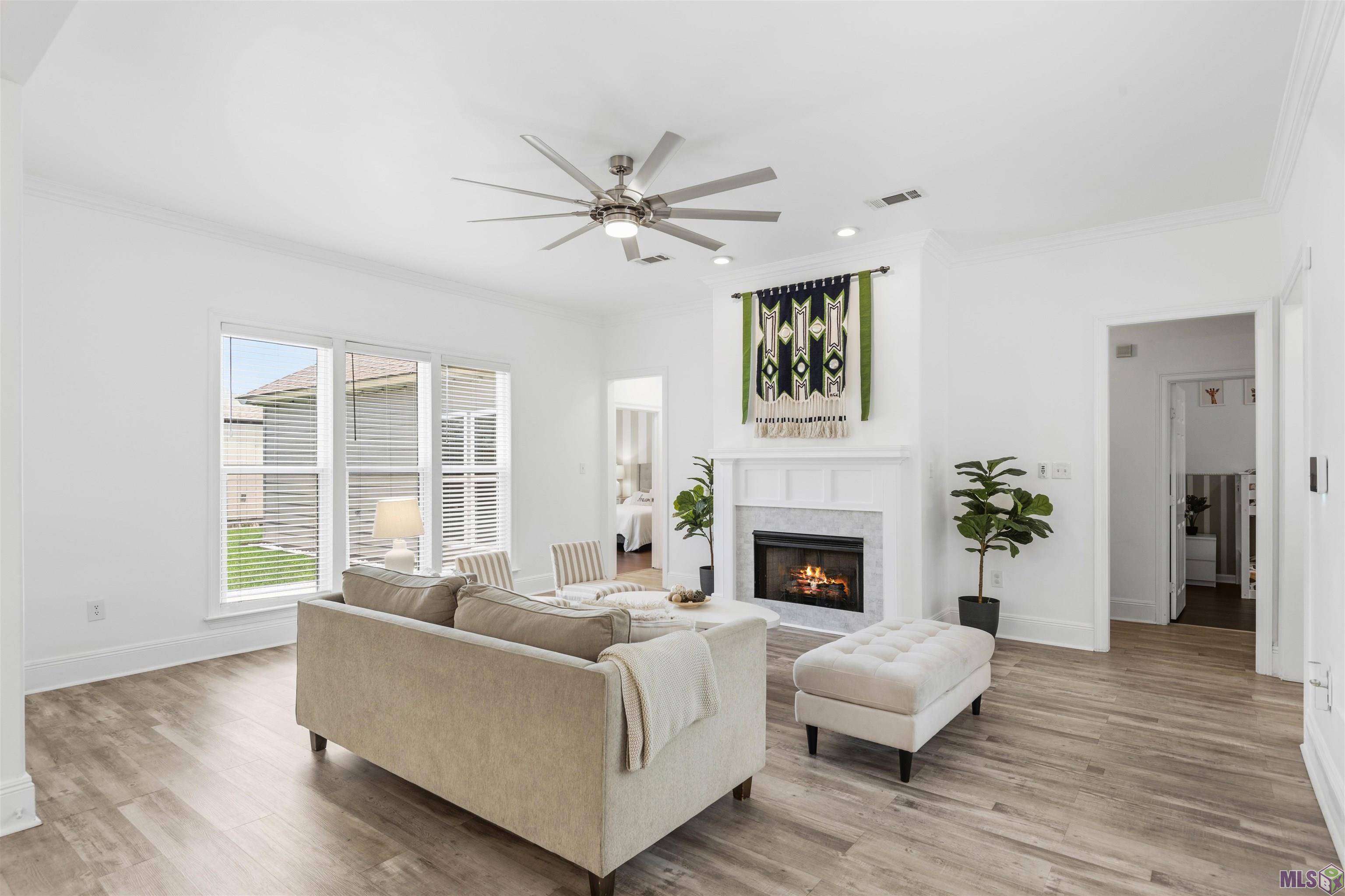 10529 Springpark Avenue Baton Rouge, LA 70810 - Photo 4 of 36