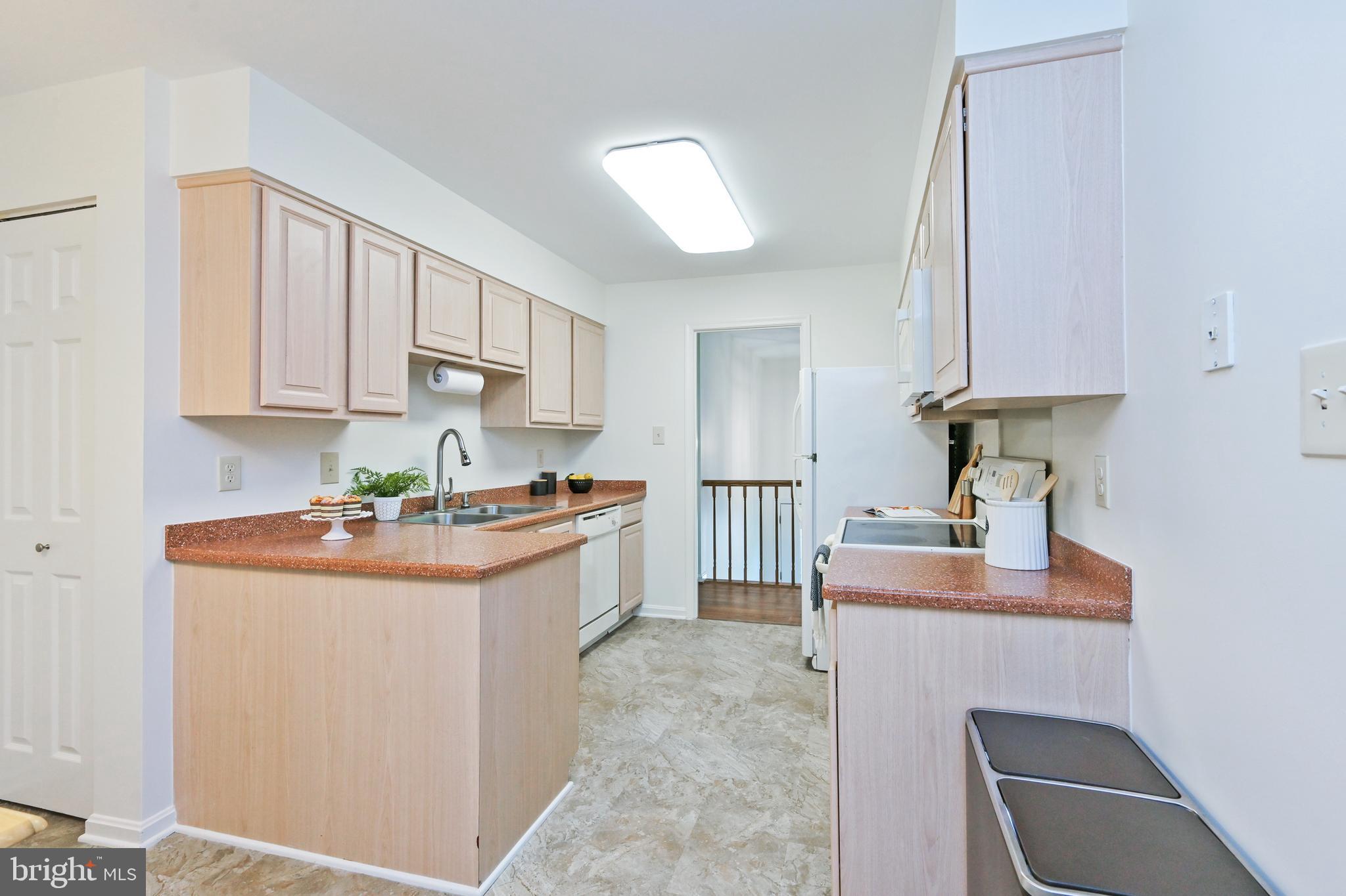 8923 Renshaw Court Springfield, VA 22153 - Photo 15 of 44