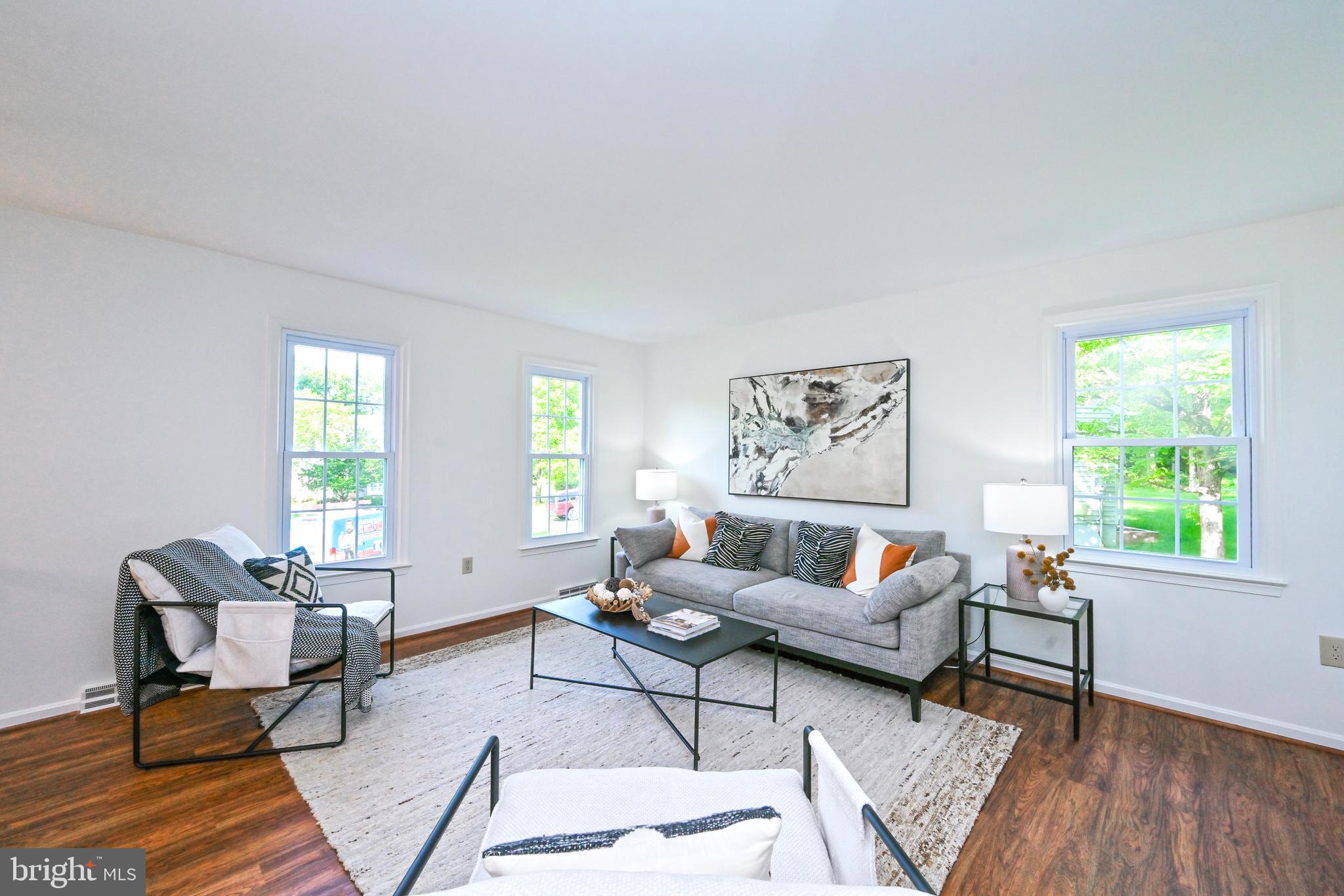 8923 Renshaw Court Springfield, VA 22153 - Photo 5 of 44