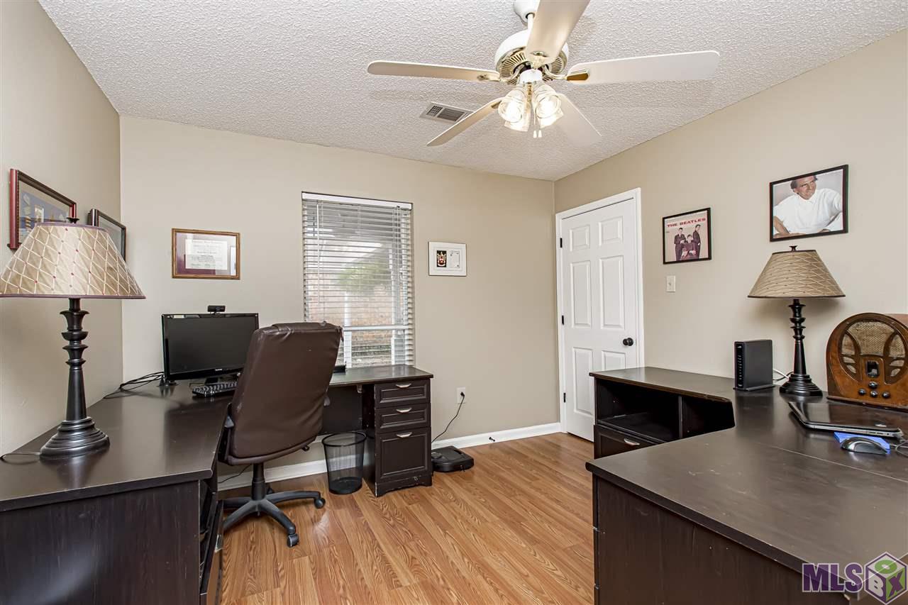 2044 Maple Ridge Avenue Baton Rouge, LA 70816 - Photo 14 of 32