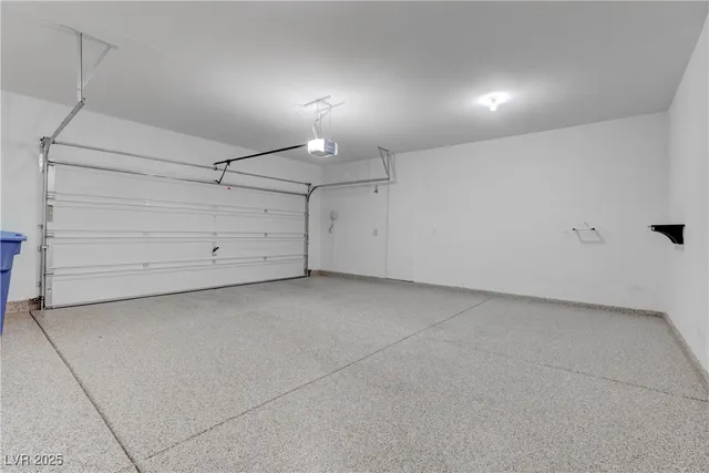 $2,400 | 10673 Sariah Skye Avenue, Las Vegas, NV 89166