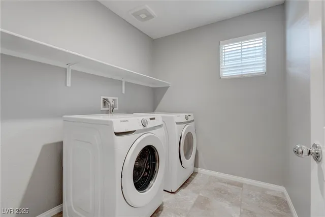 $2,400 | 10673 Sariah Skye Avenue, Las Vegas, NV 89166