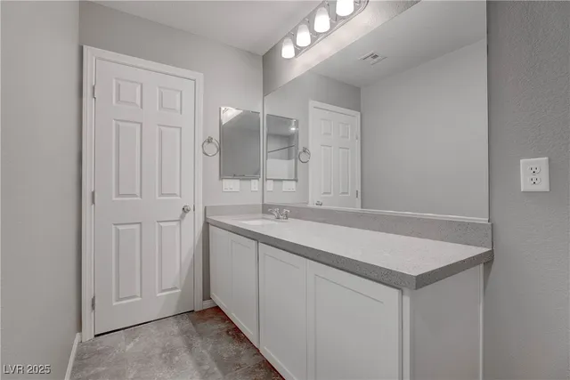 $2,400 | 10673 Sariah Skye Avenue, Las Vegas, NV 89166