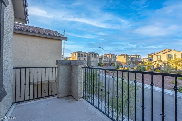 $2,400 | 10673 Sariah Skye Avenue, Las Vegas, NV 89166