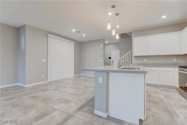 $2,400 | 10673 Sariah Skye Avenue, Las Vegas, NV 89166