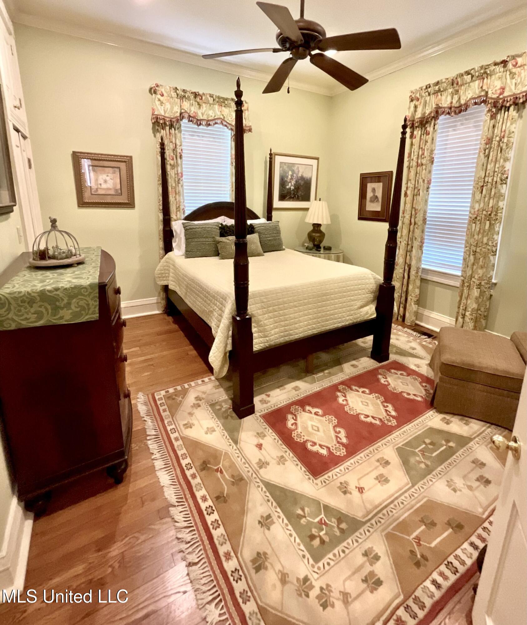 910 Washington Street Natchez, MS 39120 - Photo 11 of 12 thumbnail_IMG_0997.jpg 910 a