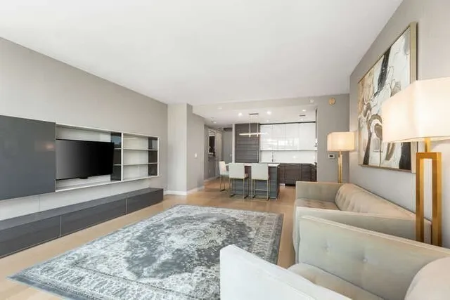 $2,000,000 | 1 Franklin Street, Unit 2307, Boston, MA 02110