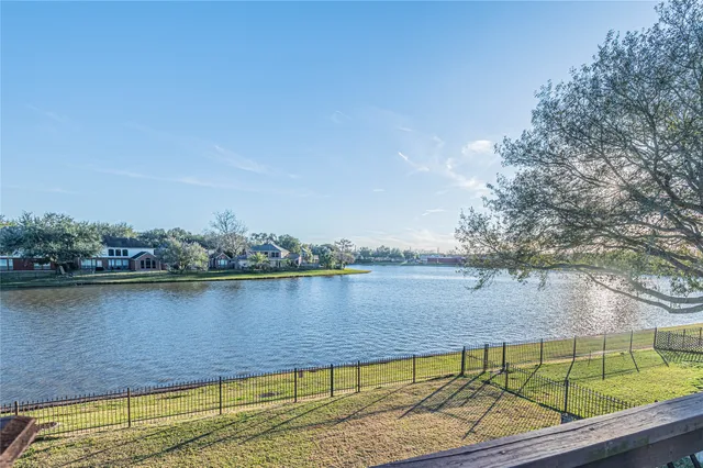 $2,450 | 3126 Waters Way Drive, Sugar Land, TX 77478