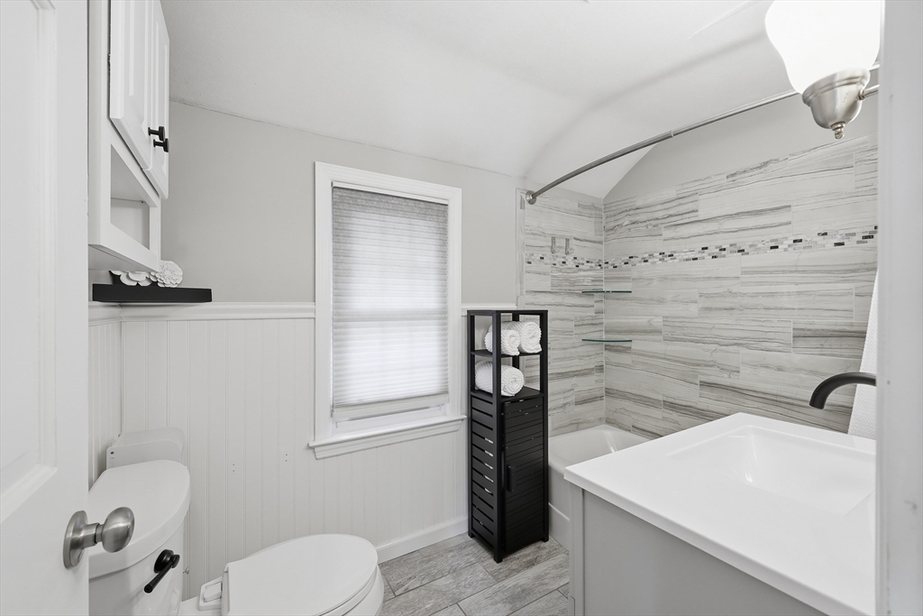 145 Chalmers Street Springfield, MA 01118 - Photo 27 of 40