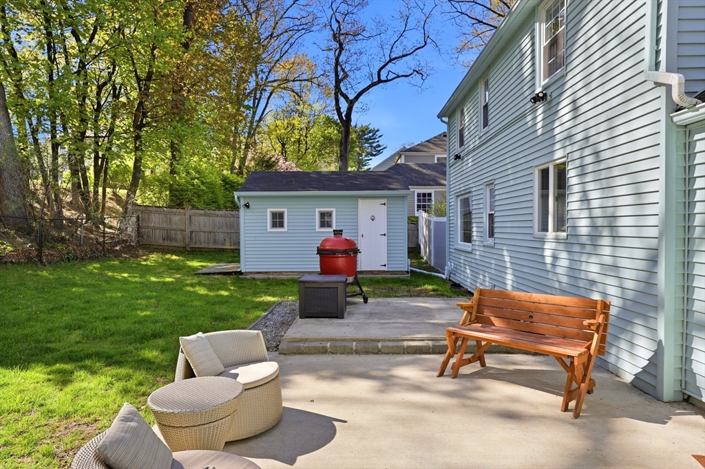 145 Chalmers Street Springfield, MA 01118 - Photo 33 of 40