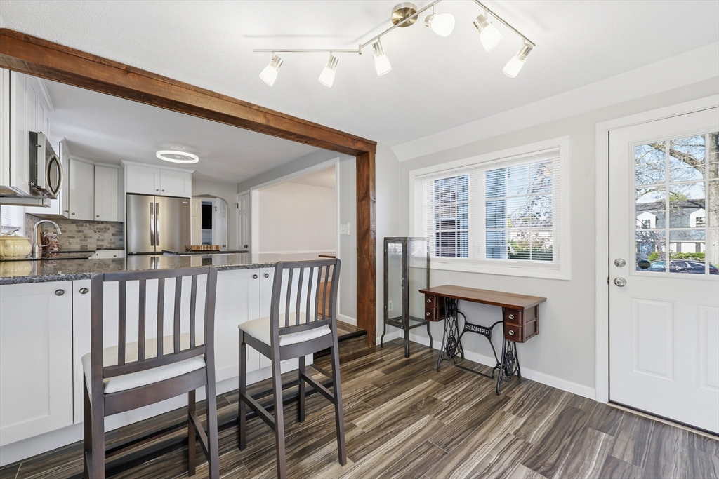 145 Chalmers Street Springfield, MA 01118 - Photo 4 of 40
