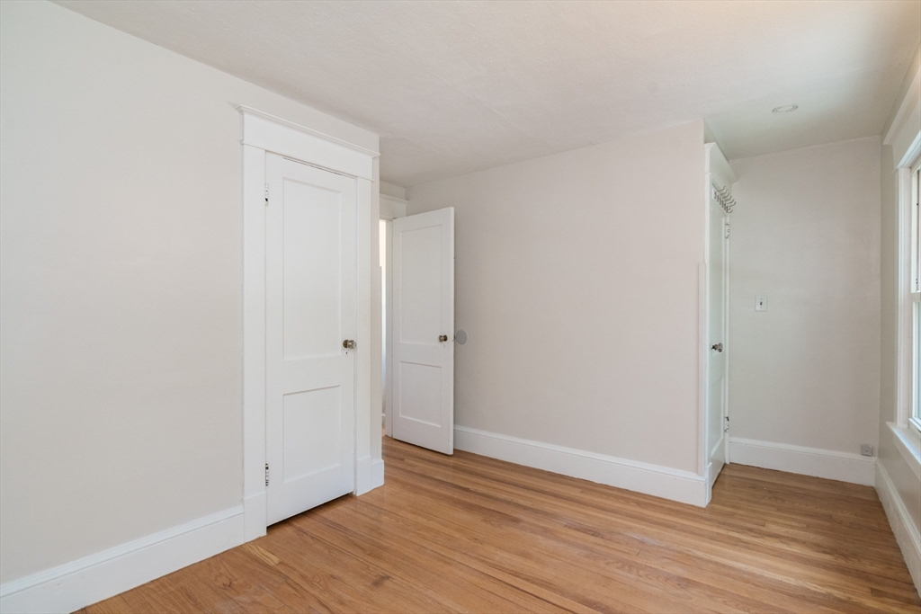 2306 Wilbraham Road Springfield, MA 01129 - Photo 19 of 34