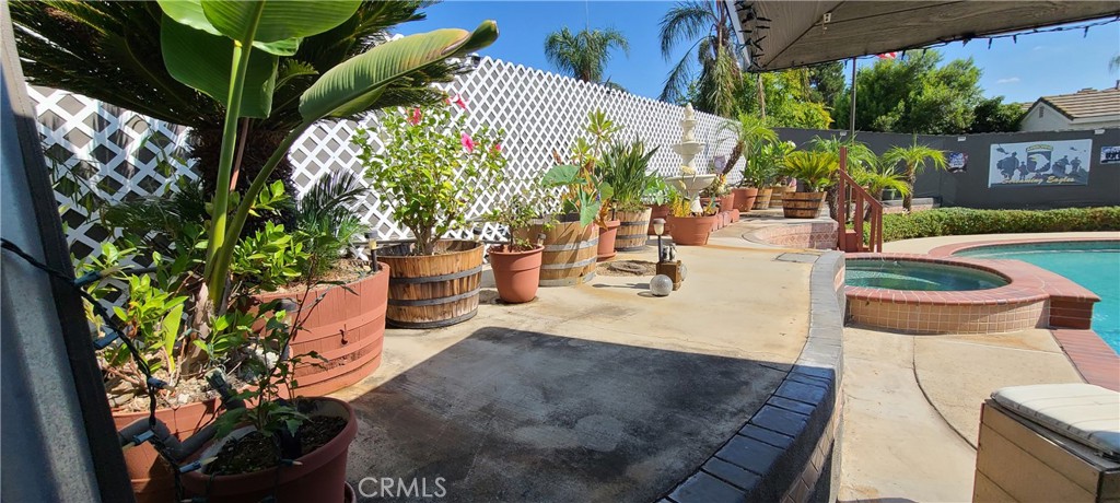 7153 Walcott Place Rancho Cucamonga, CA 91739 - Photo 25 of 35 a view of a backyard of the house