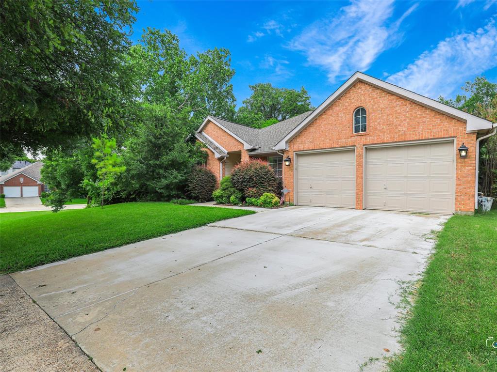 2612 Ridgewood Drive Plano, TX 75074 - Photo 2 of 25