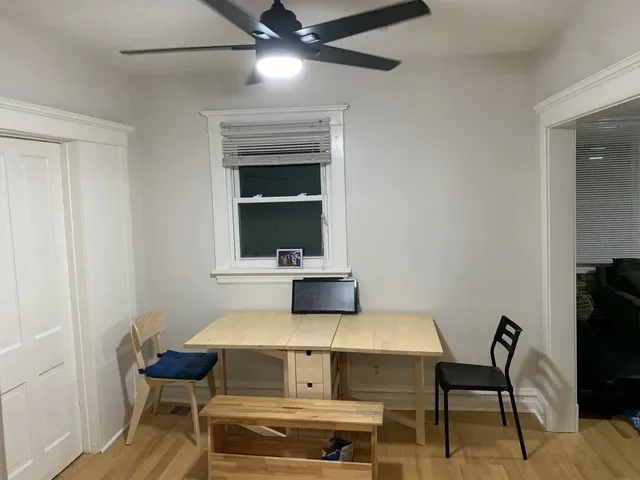 $4,300 | 1119 Garnett Place, Unit 2, Evanston, IL 60201