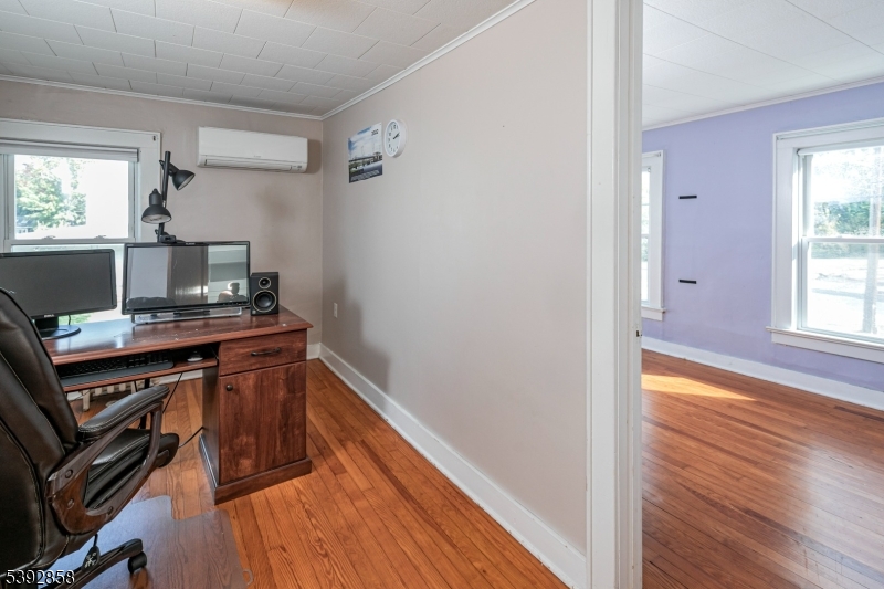 25 Canal Street Raritan, NJ 08869 - Photo 13 of 20