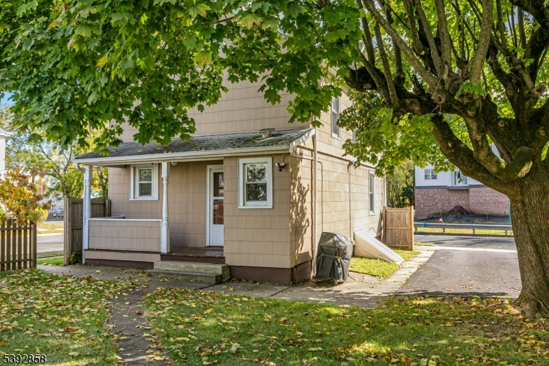 25 Canal Street Raritan, NJ 08869 - Photo 17 of 20