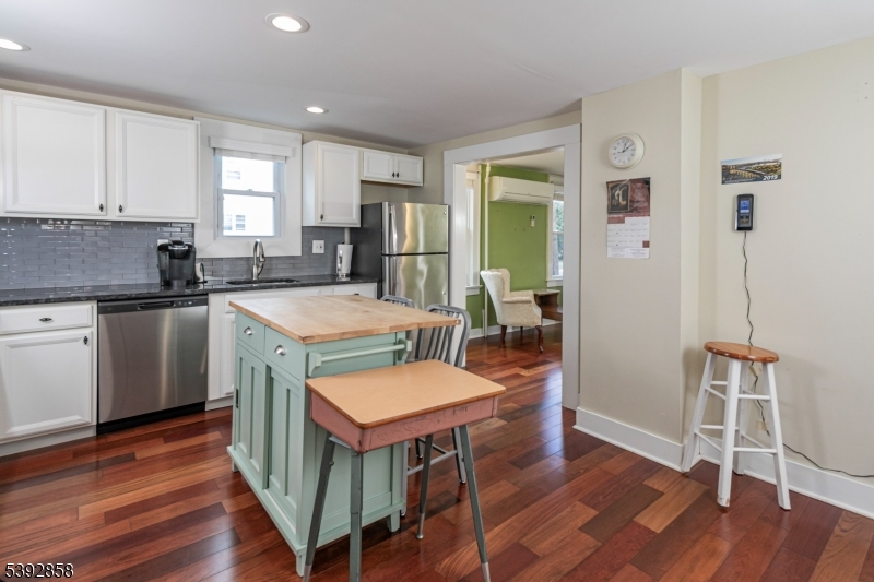 25 Canal Street Raritan, NJ 08869 - Photo 9 of 20