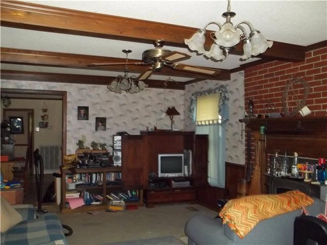 9550 Vaught Road Readyville, TN 37149 - Photo 4 of 19 Den
