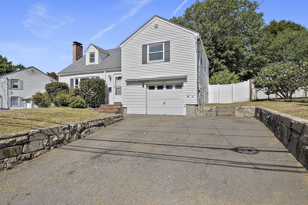 286 Broad Street Weymouth, MA 02188 - Photo 2 of 33