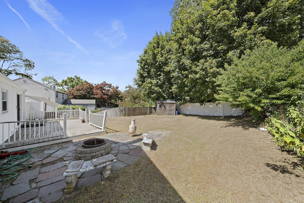 286 Broad Street Weymouth, MA 02188 - Photo 24 of 33