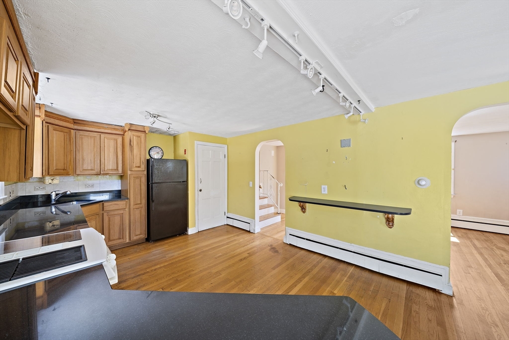286 Broad Street Weymouth, MA 02188 - Photo 6 of 33