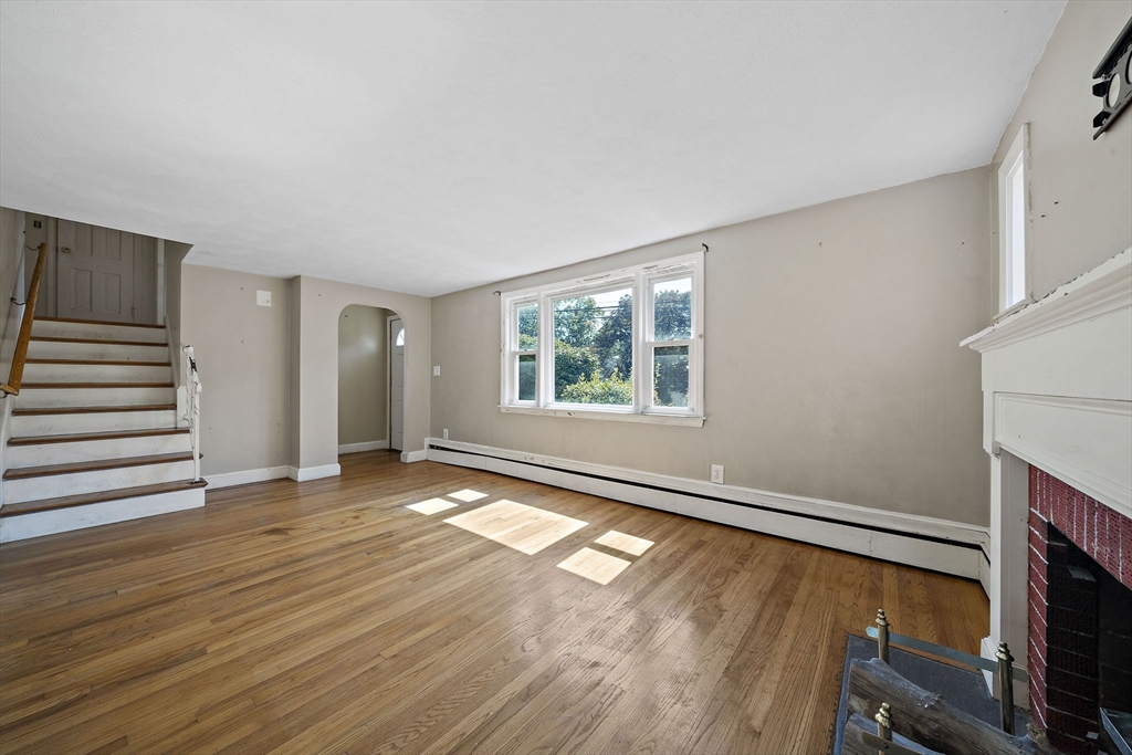 286 Broad Street Weymouth, MA 02188 - Photo 9 of 33